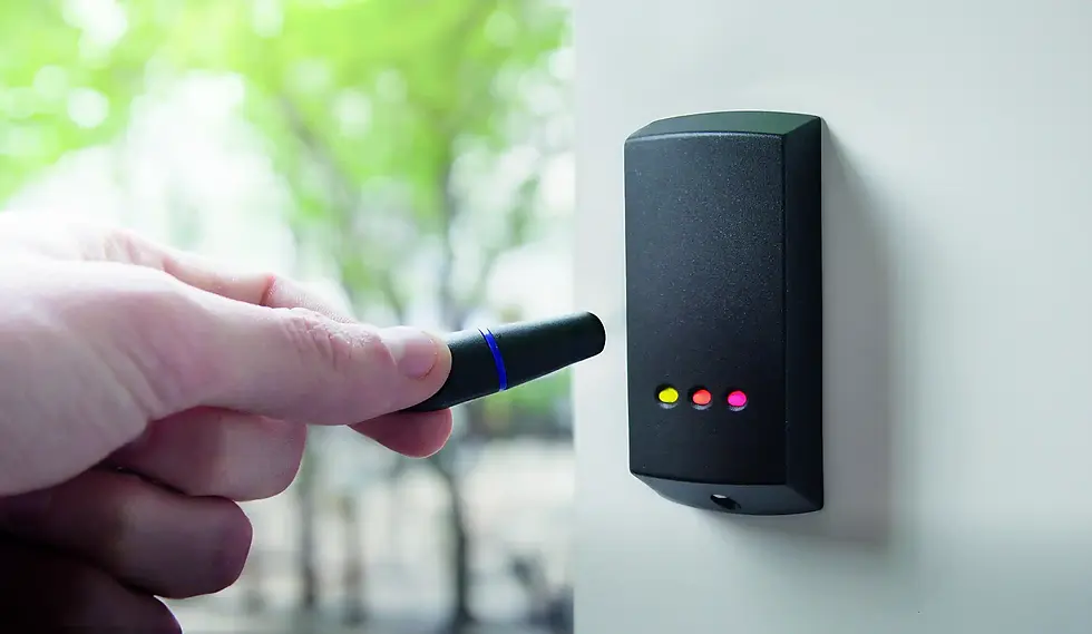 Proximity reader, with hand prosenting fob