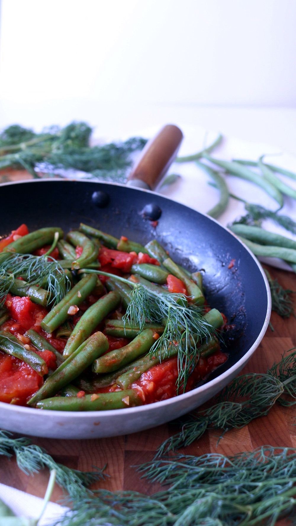 Green Beans with Tomatoes and Fresh Dill