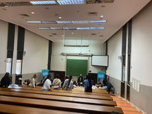 Financial bunny shares wisdom at Wits