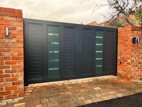 Under-Ground Gate Motor vs RAM Arm: Which is Best for Your Gloucester Property?