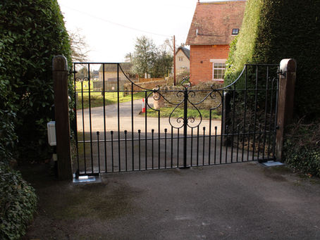 Steel Driveway Gates – Strength, Security & Style for Homes in the South West