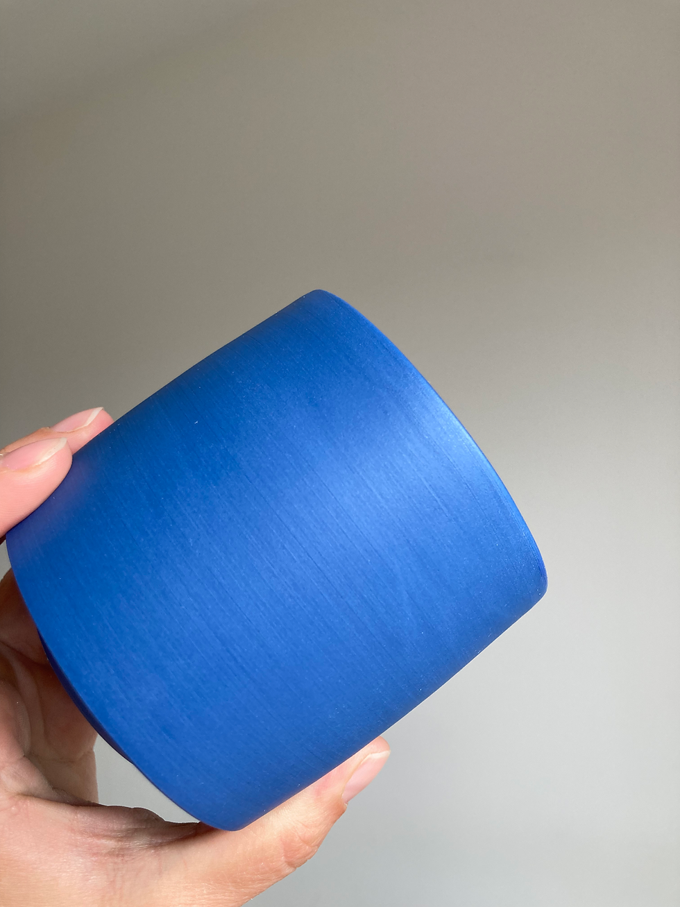 Thumbnail: Klein blue porcelain cup
