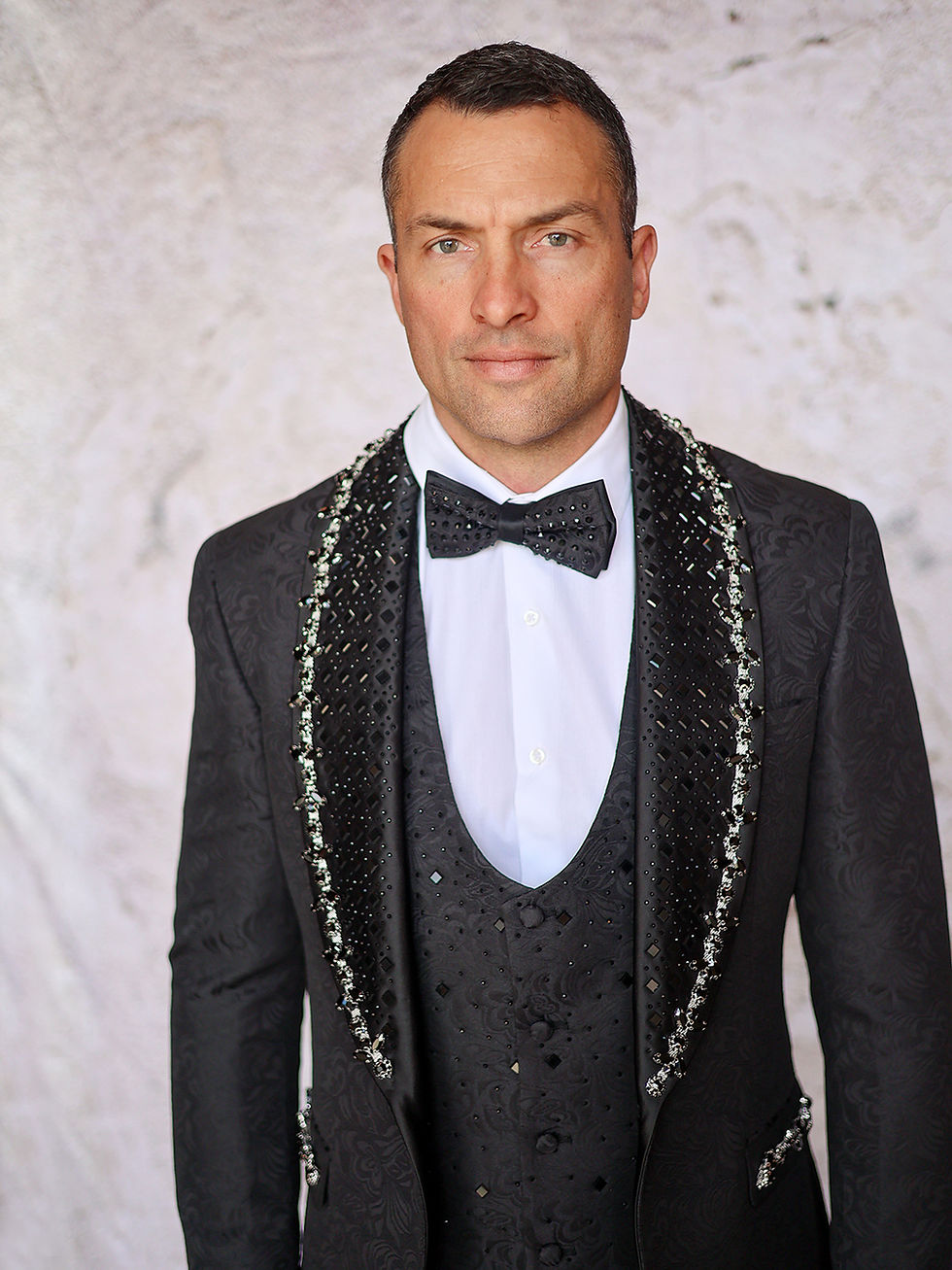 Thumbnail: ENZO - MANZINI 3-Piece Slim-Fit Men's Fancy Rhinestone Woven PatternTuxedo