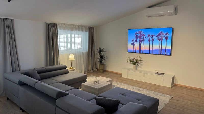 Television · Apartment A5 · Villa Lory Makarska · 1