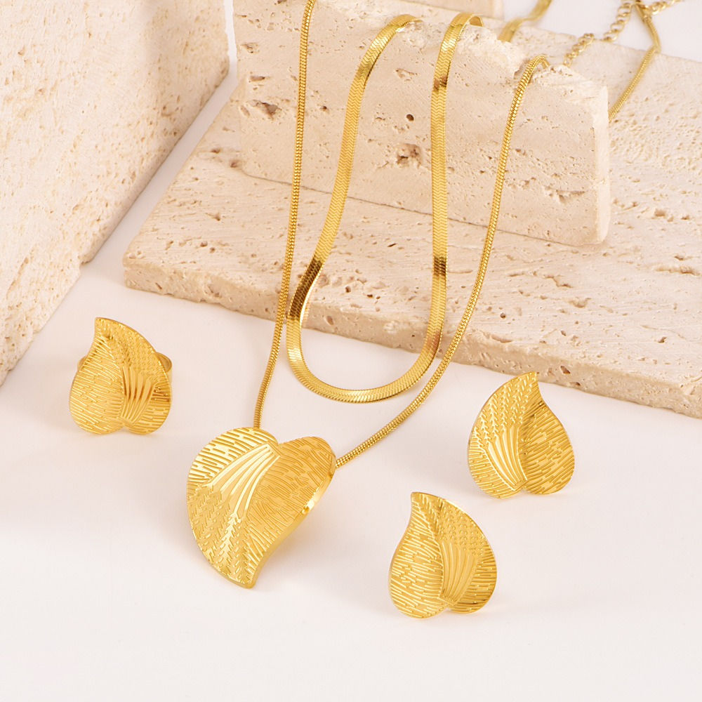 Golden Leaf Collection