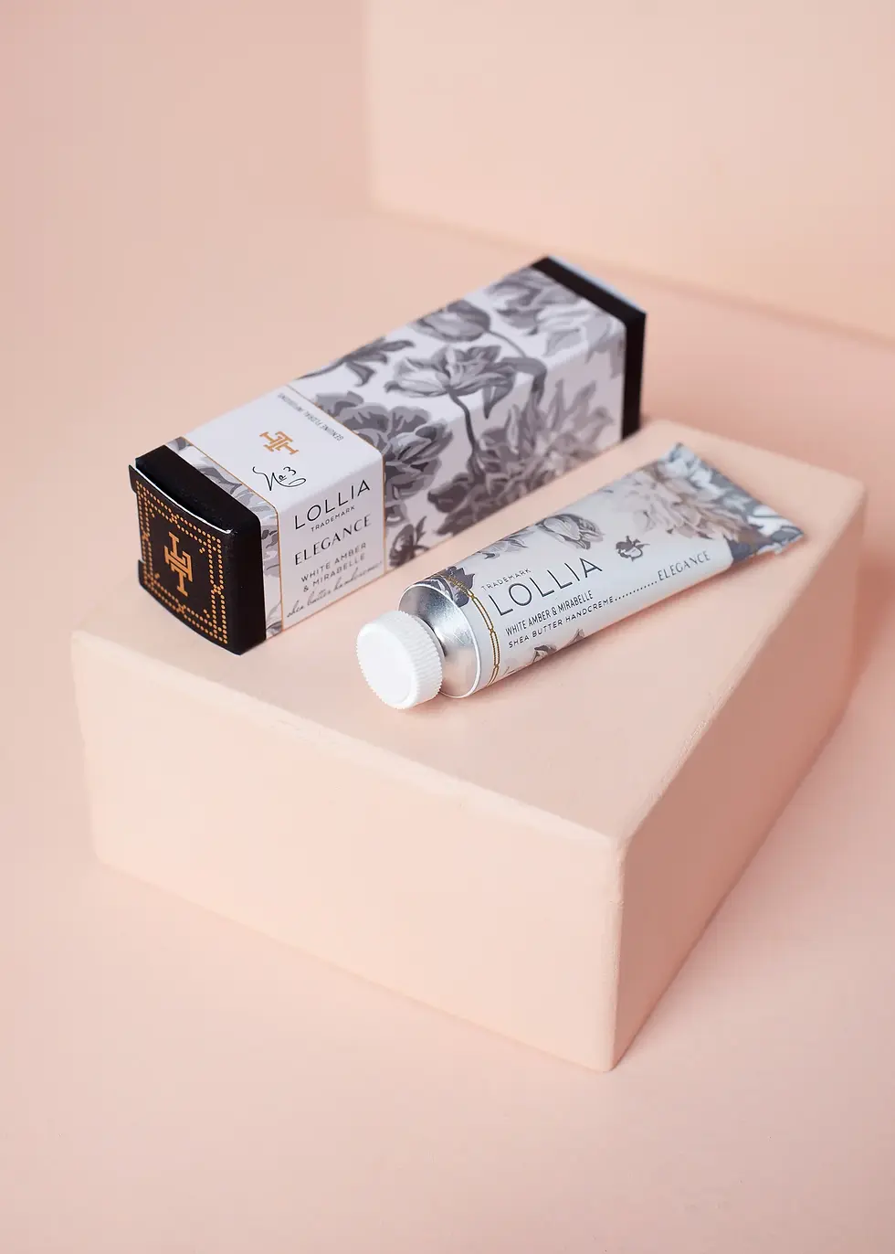 Thumbnail: Elegance Petite Treat Shea Butter Handcreme