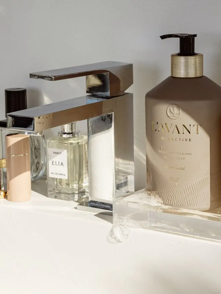 Thumbnail: High Performing Hand Soap - Ambre Santal