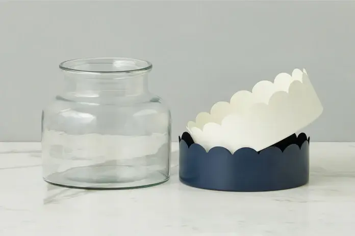 Thumbnail: 2-in-1 Scalloped Bloom Vase, White/Navy Blue