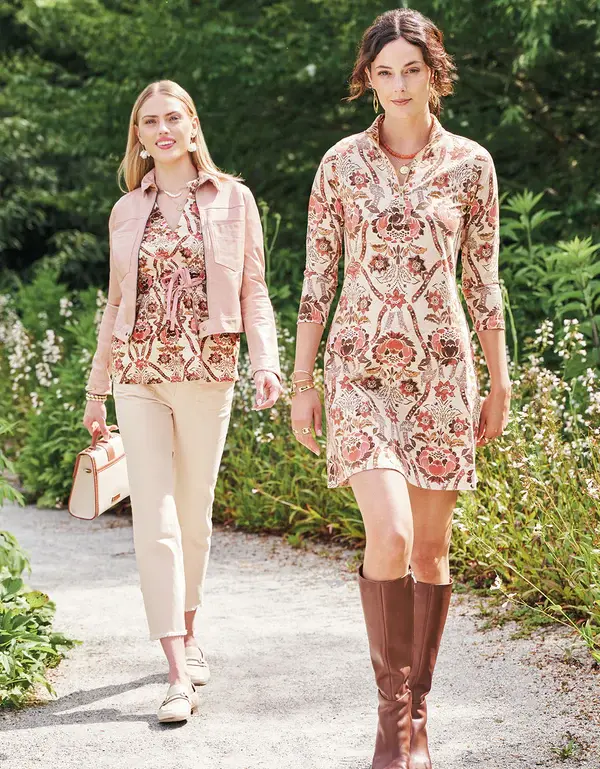 Thumbnail: Tatum Blouse Mystic Moss Stencil Coral