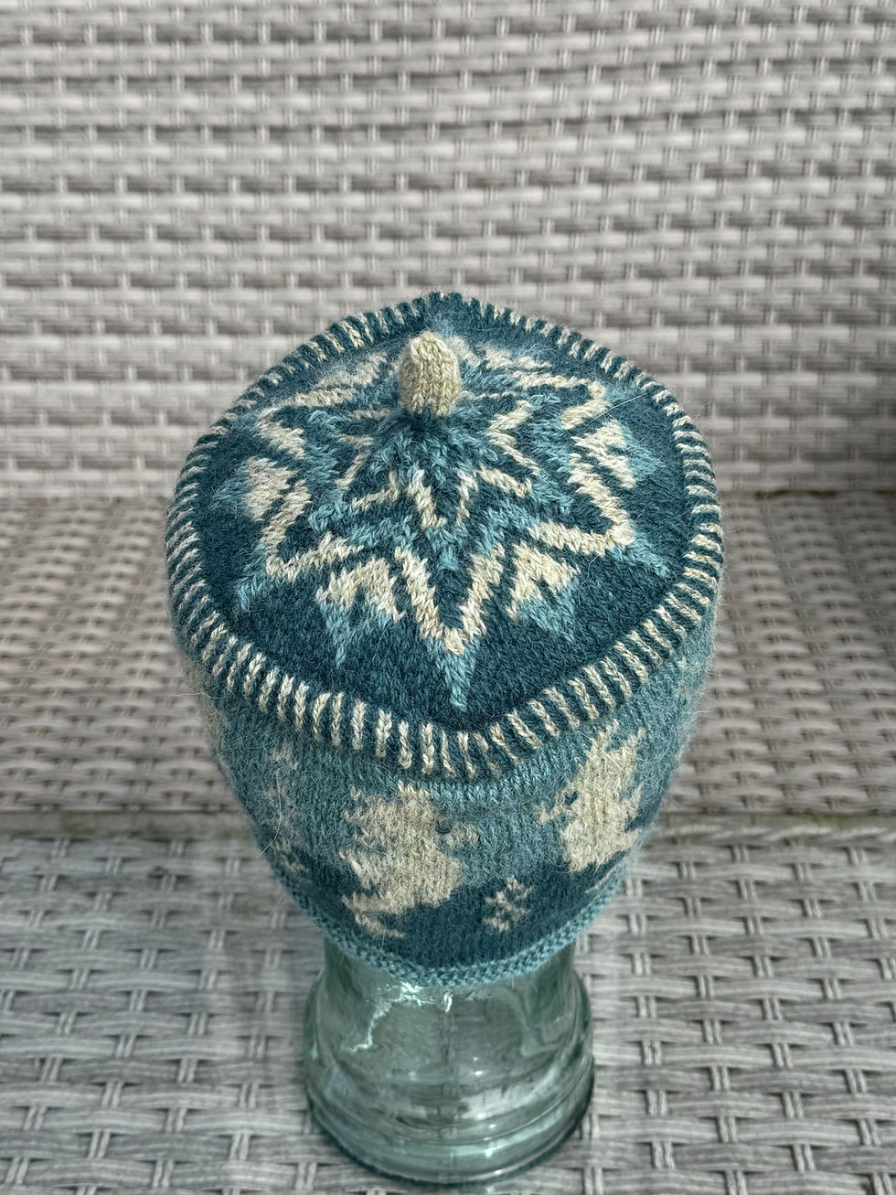 Thumbnail: HAT FOR WINTERBATHERS AND OTHER SEA ANIMALS