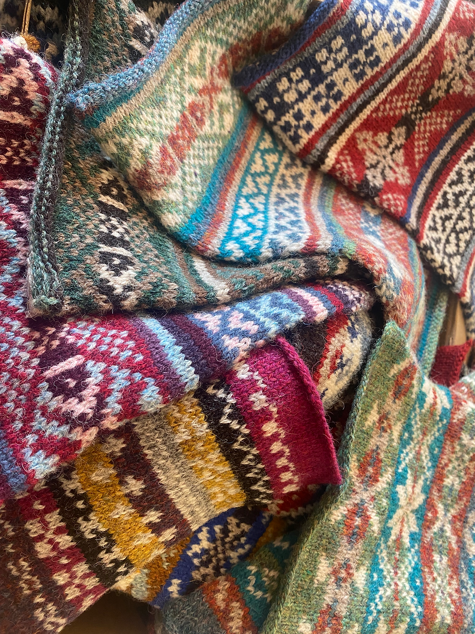 Thumbnail: KNITTING REREAT ON FAIR ISLE