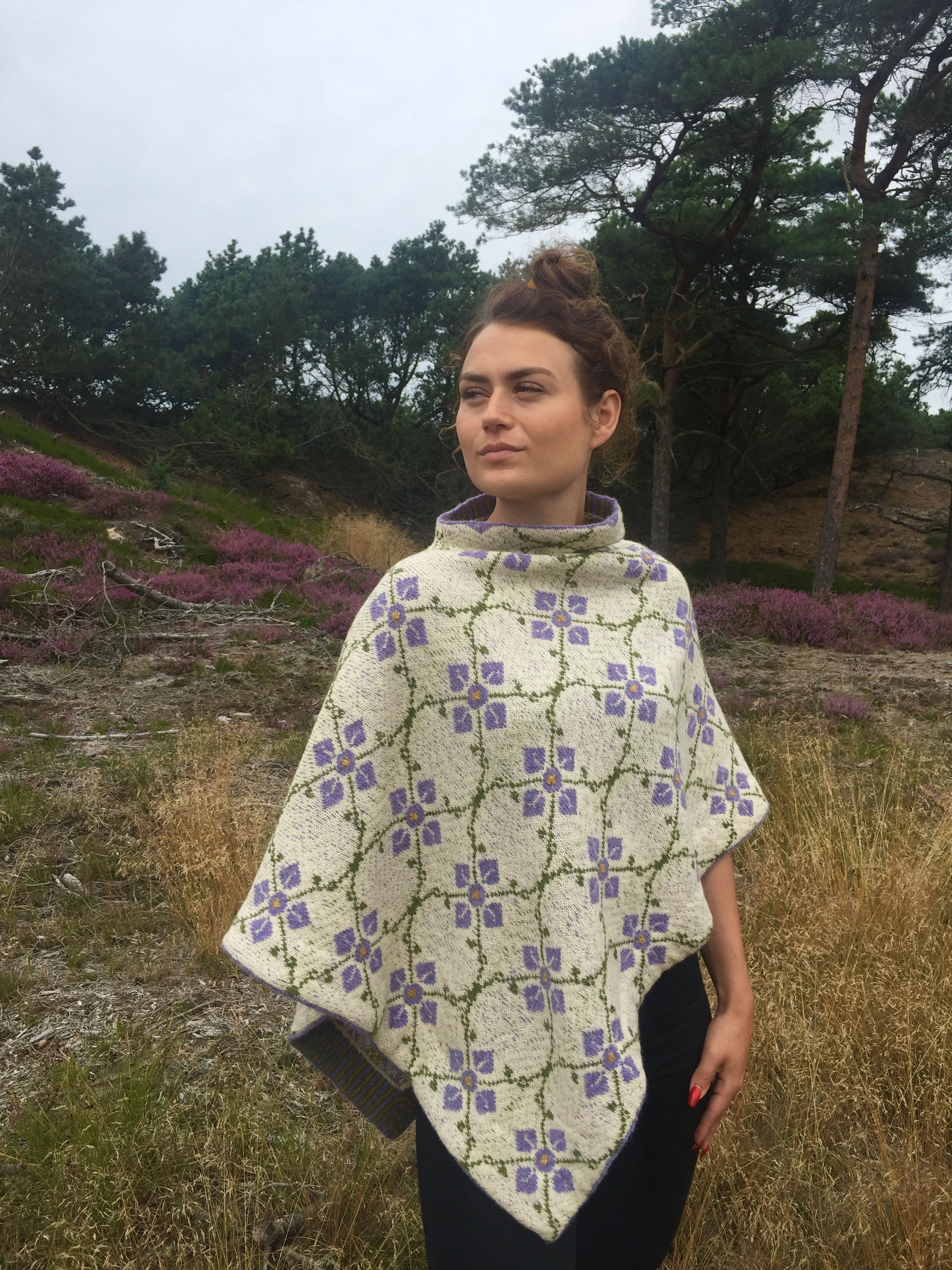 PONCHO "PÅSKEKLOKKE"