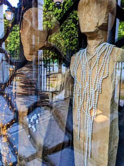 Palais Royale Pearls