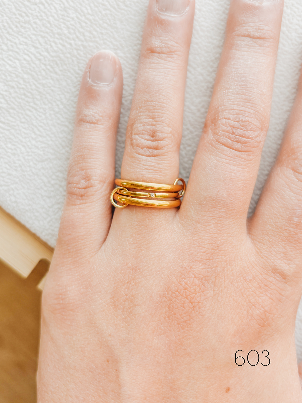 Thumbnail: Triple Linked Rings: Size 6