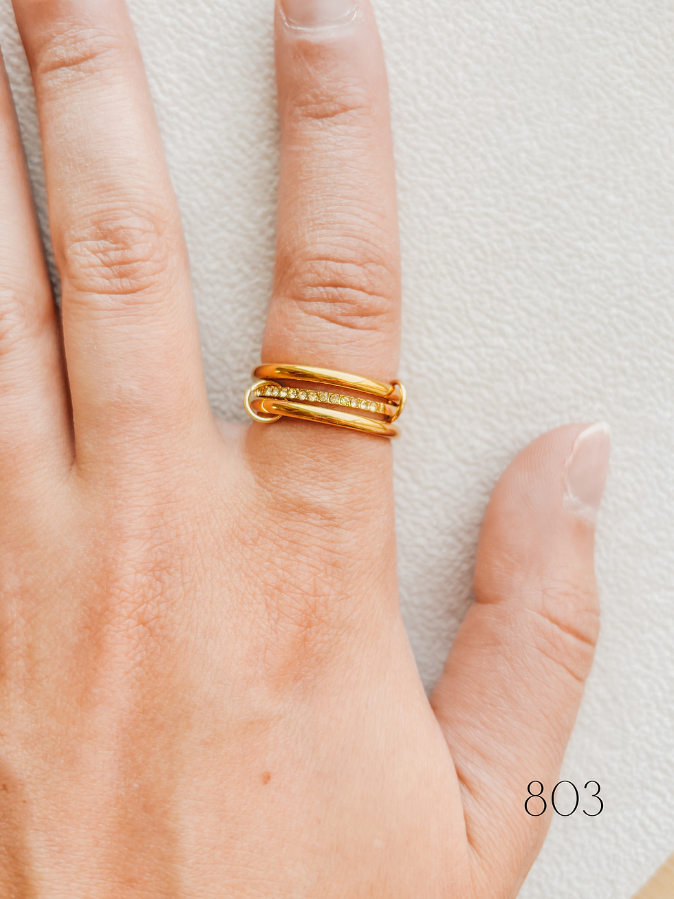 Thumbnail: Triple Linked Rings: Size 8