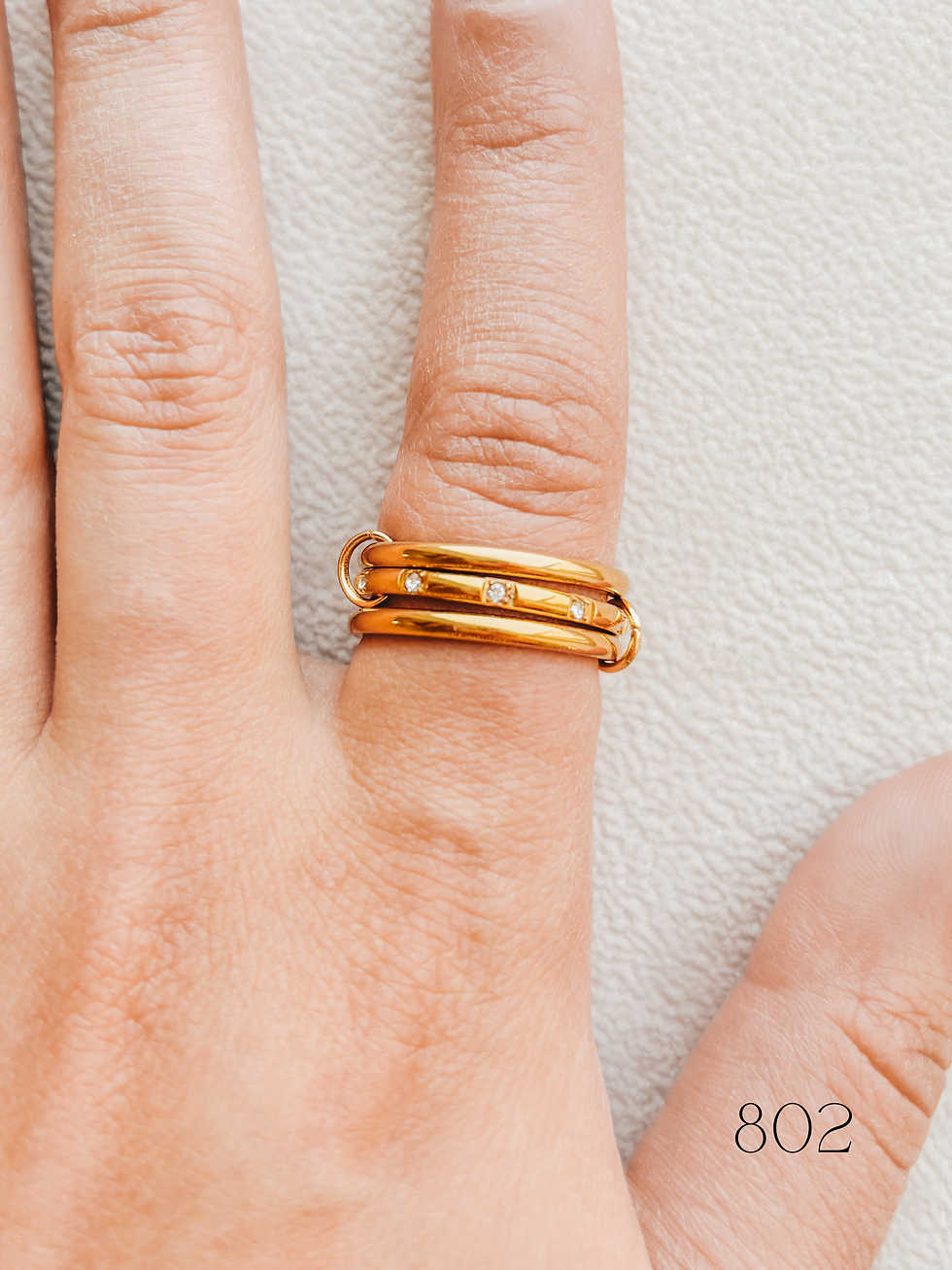 Thumbnail: Triple Linked Rings: Size 8