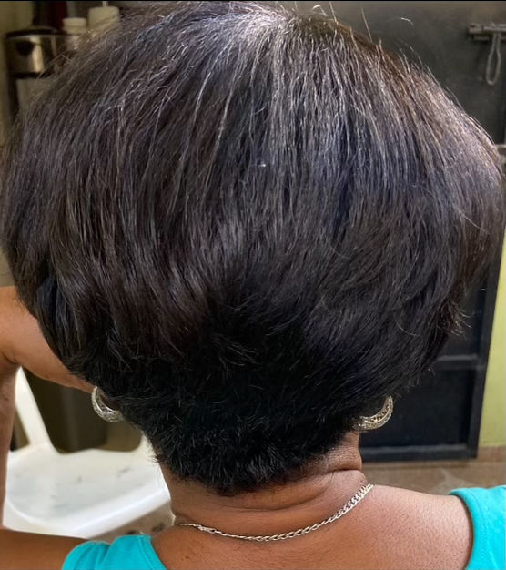hairstyle back