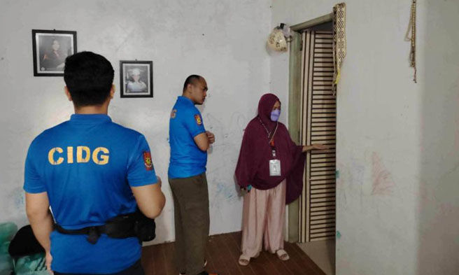 Ang bahay ng umano'y tiyuhin ni Sen. Robinhood Padilla sa Brgy. Balibago, Angeles City, Pampanga na sinalakay ng mga tauhan ng National Bureau of Investigation at PNP-Criminal Investigation and Detection Group kung saan nagtatago umano si Sen. Ronald 'Bato' dela Rosa.
