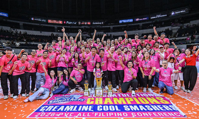 Kampeon ang Creamline Cool Smashers nang dominahin ang Cignal Super Spikers sa bisa ng 25-23, 22-25, 25-16, 16-25 at 15-11 na umabot sa 5th sets na bakbakan sa Game 2 ng Premier Volleyball League All-Filipino Conference finals