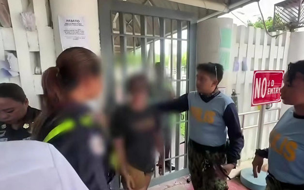 SCOOP OF DA DAY: Gustong makausap nang personal ang senador... Tagasuporta umano ni Padilla, hindi pinapasok