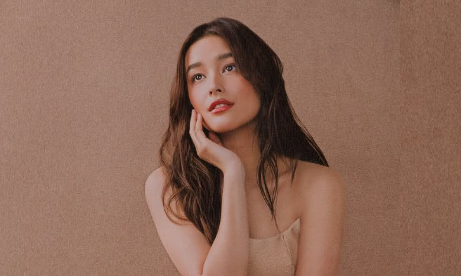 Liza Soberano - IG