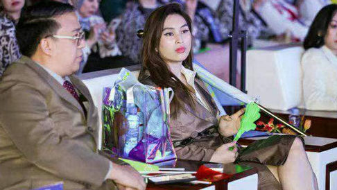 Atty. Mark at Lala Vinzon