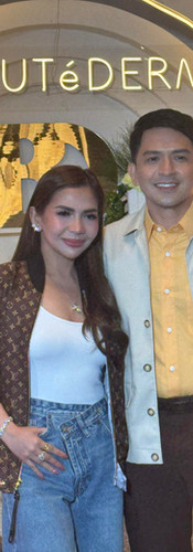 Dennis Trillo at CEO ng Beautederm na si Ms. Rhea Anicoche-Tan