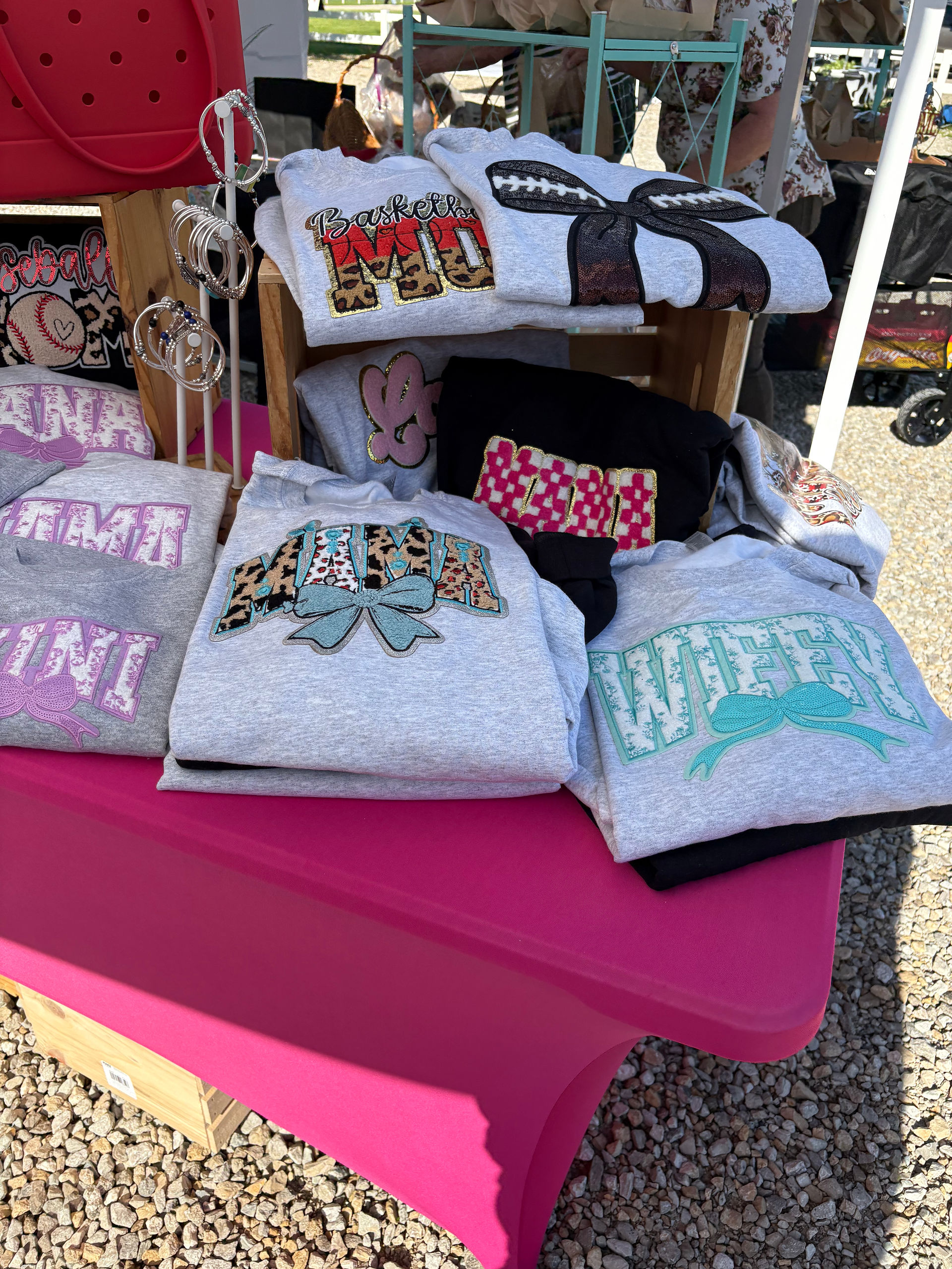 Saturdays at the Farm Farmer's Market at Brookdale Farms in Eureka , MO