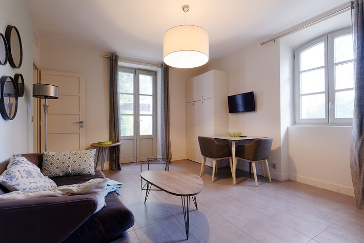 2baq_ec631dec-0309-4fb4-8ba4-24765551e52