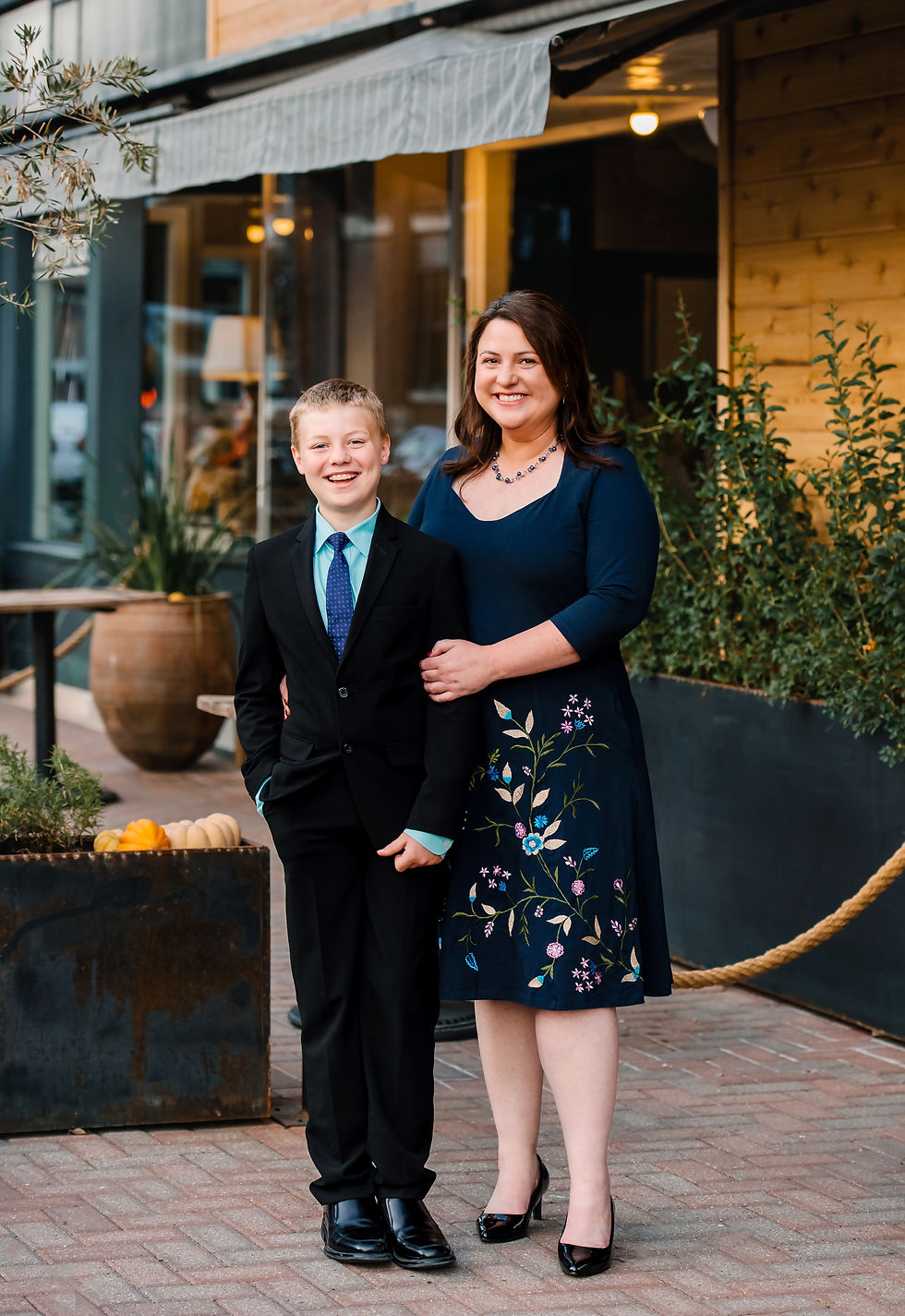dfw photographer family downtown styled photographer