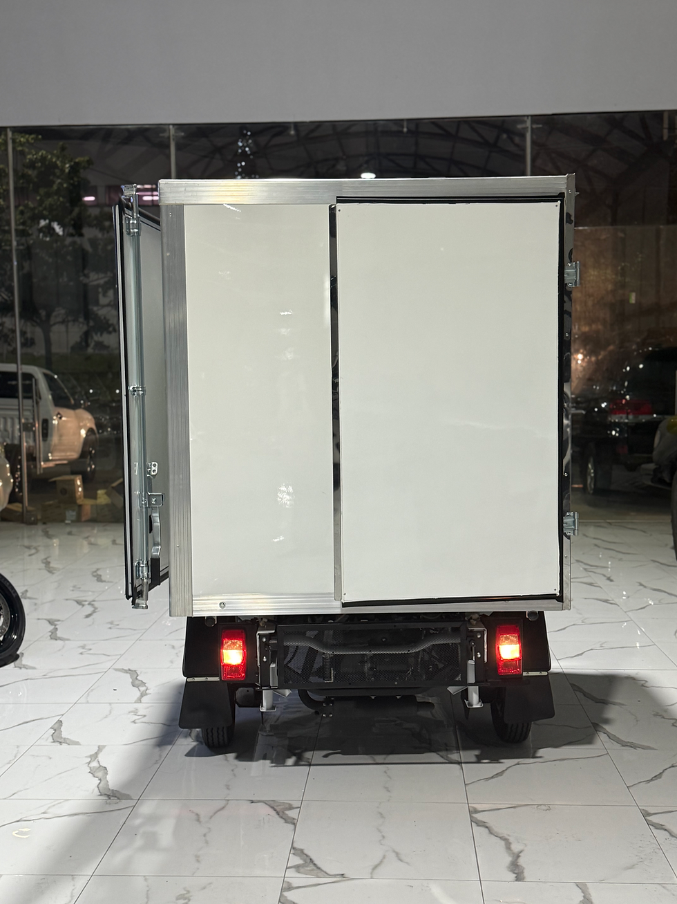 Miniatura: BAJAJ CARGO MAXIMA 2025 0KM