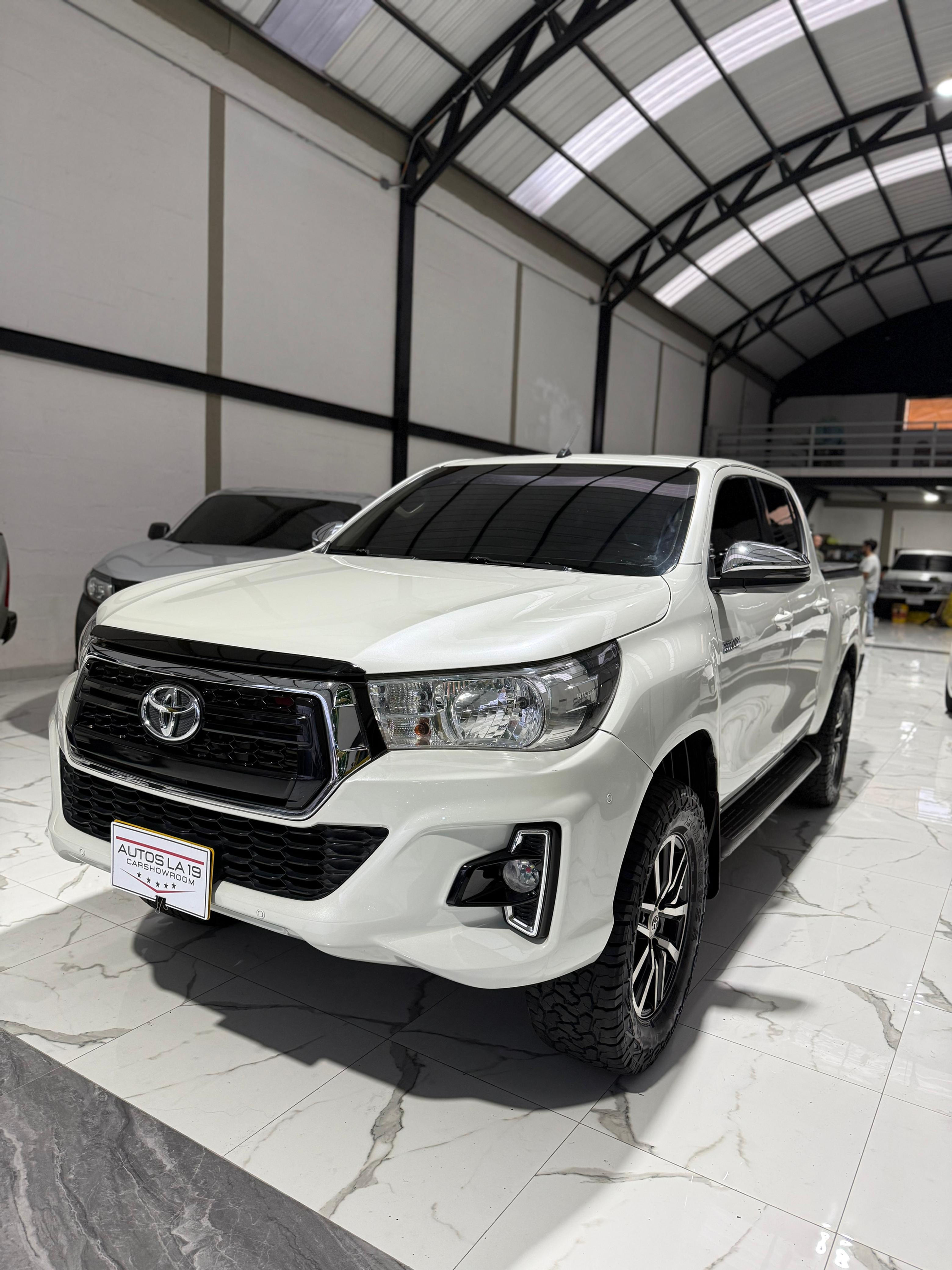 TOYOTA HILUX 2.8 AUT