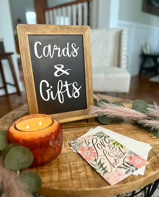 Card and gifts sign.