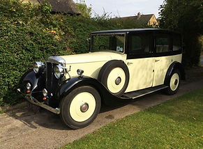 1935 LQ3 with Arthur Mulliner bodywork.jpg