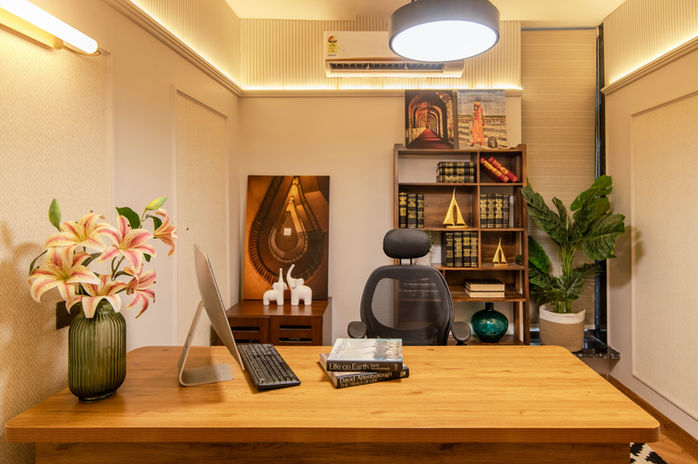 Lawyer's plush and warm chamber design in district court Gurgaon