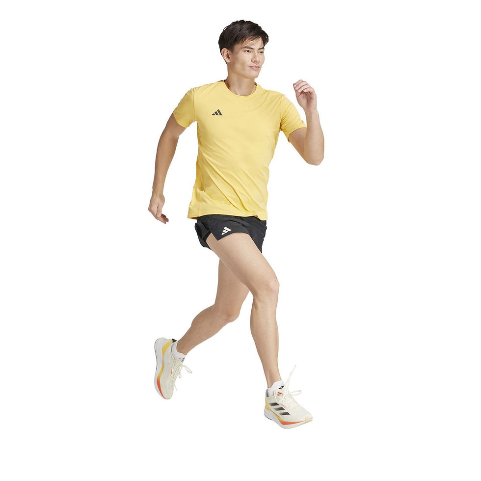 Miniatura: modelo corriendo con la Camiseta de Running Hombre Adidas Adizero Essentials en color naranja
