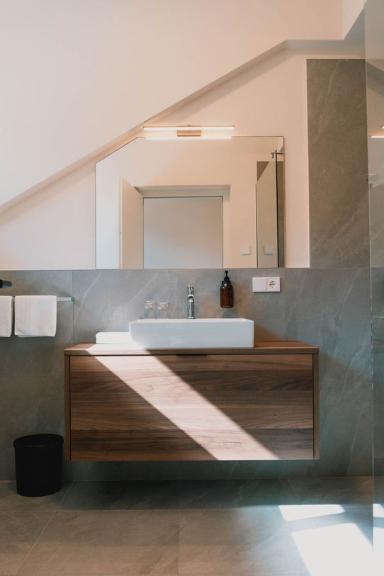 Kleine Ferienwohnung mit Schwimmbad in Lana