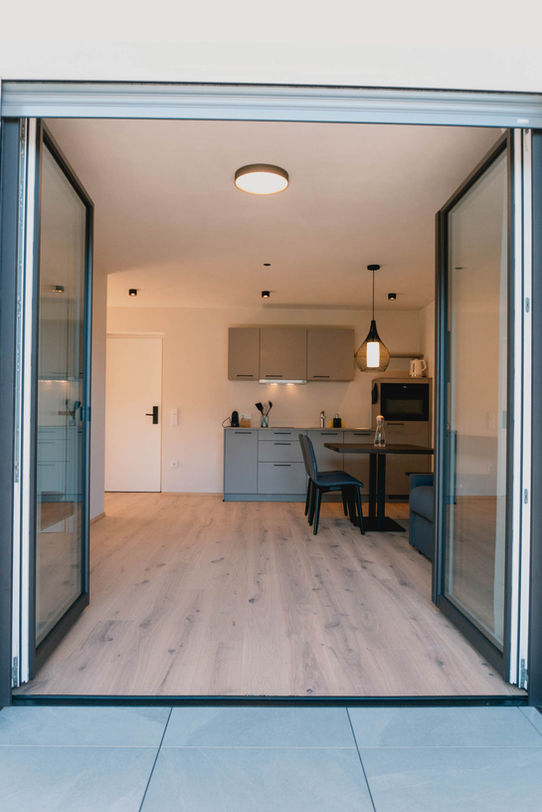 Kleine Ferienwohnung mit Schwimmbad in Lana