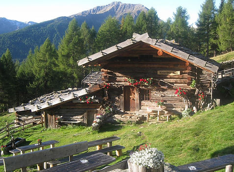 kaserfeld-alm--3389894799.jpeg