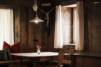 Huberhof_Völs_Apartments_Schlern_Dolomiten_(c) Hannes Niederkofler_WEB_091_DSC1084.jpg