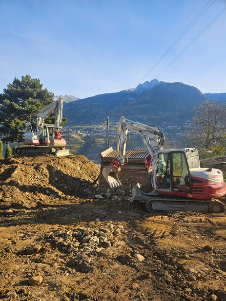 Pernthaler Manuel Baggerarbeiten aus Tscherms