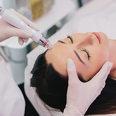 HydraDetox con Radiofrecuando. Limpieza facial hydrafacial con peeling químico. BrisArt Estética Avanzada, en calle Enguera 37, valencia.