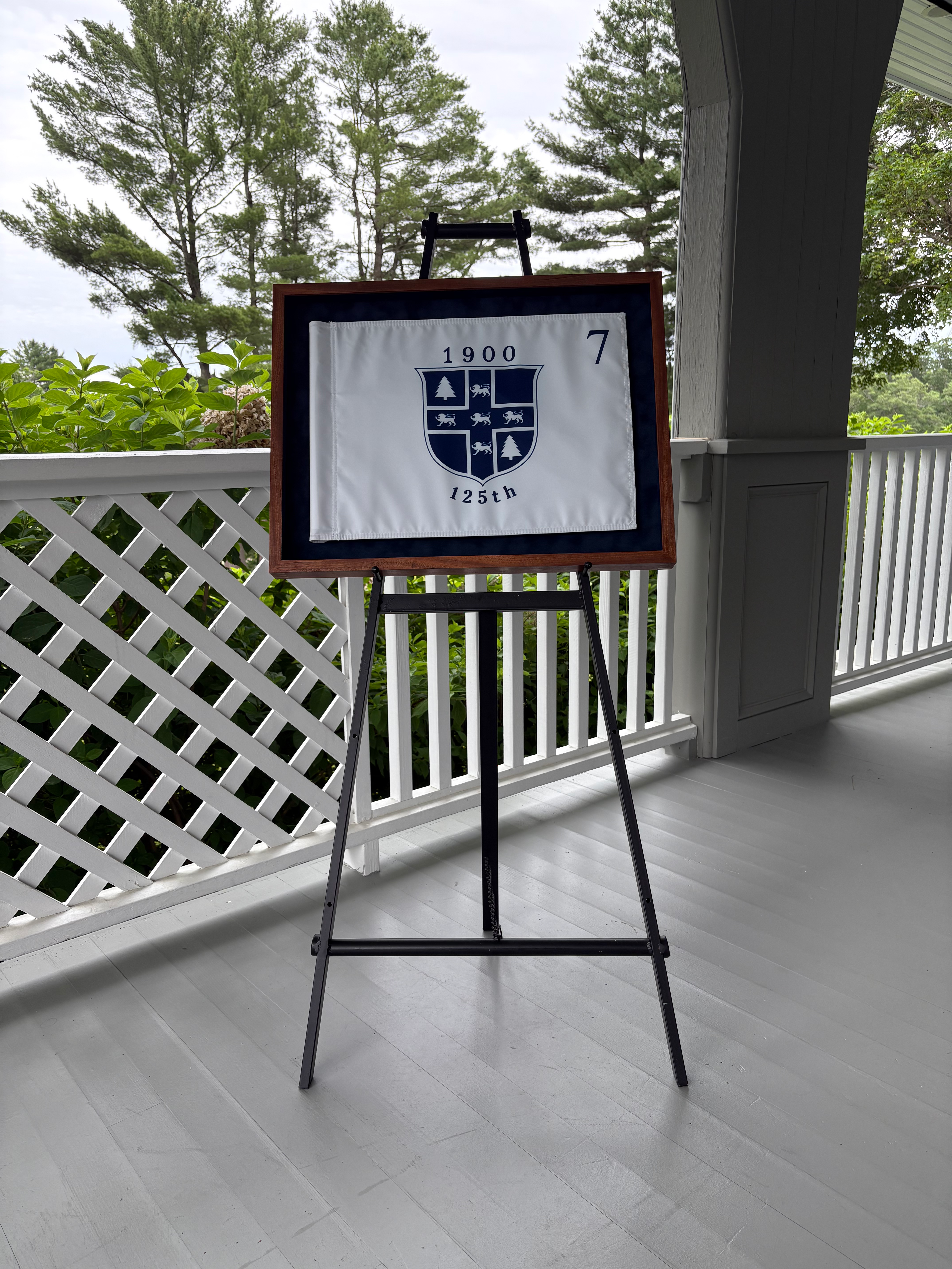 Hole 7 : Historic 125th Anniversary Flag