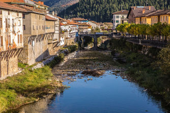 Bisita gidatua: Orozko, historia bizia duen harana Gorbeiaren atean