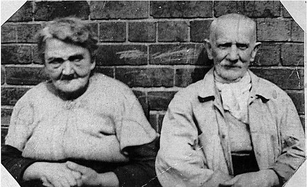 8_SarahAnn & Jim Evans.jpg