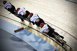 Velodrome cycle pursuit team