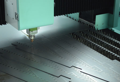 BFL2010 - Slat Cutting.JPG