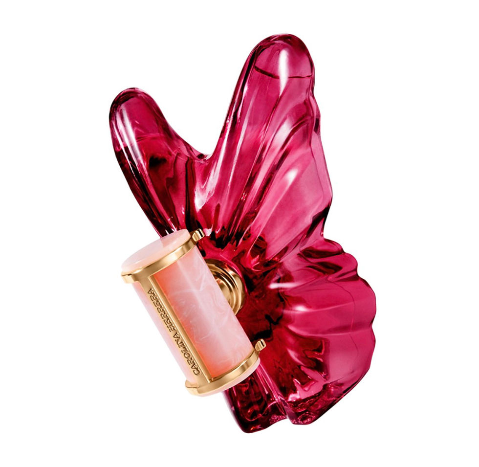 Perfume Carolina Herrera La Bomba EDP em frasco rosa em forma de borboleta