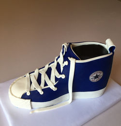 Torta Tallada converse