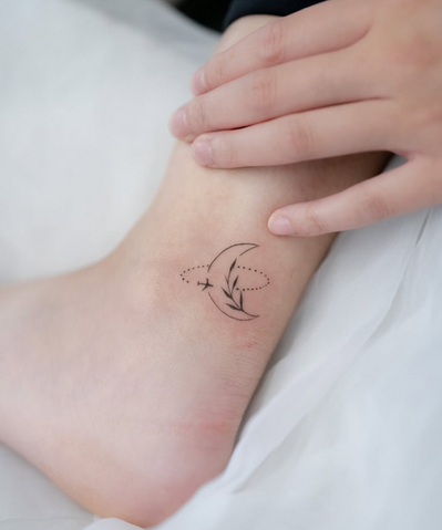 Fine line tattoo done by Bobo at L2 INK in West Hollywood, CA 